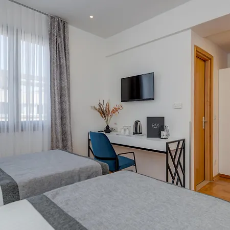Pax Hotel