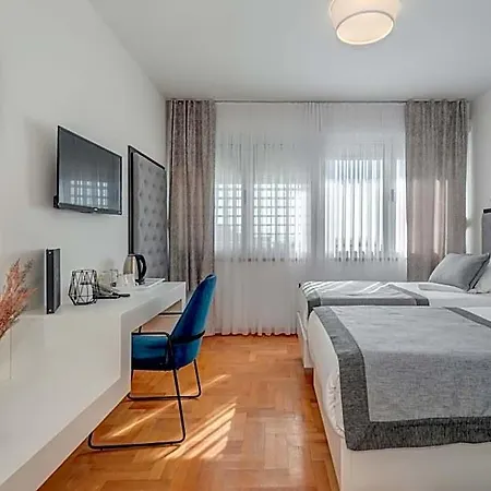 Pax Hotell 3*